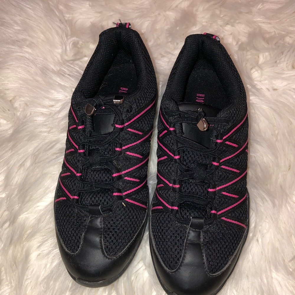 Women workout/dance sneakers